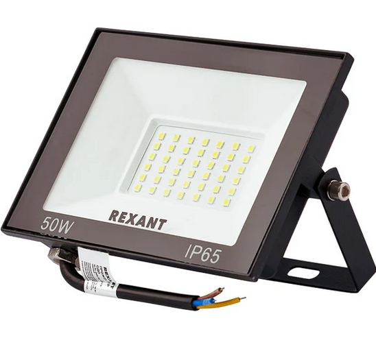 Screenshot 2024-10-16 at 16-47-24 Светодиодный прожектор REXANT LED 50 Вт 4000 Лм 4000 K черный корпус 605-033