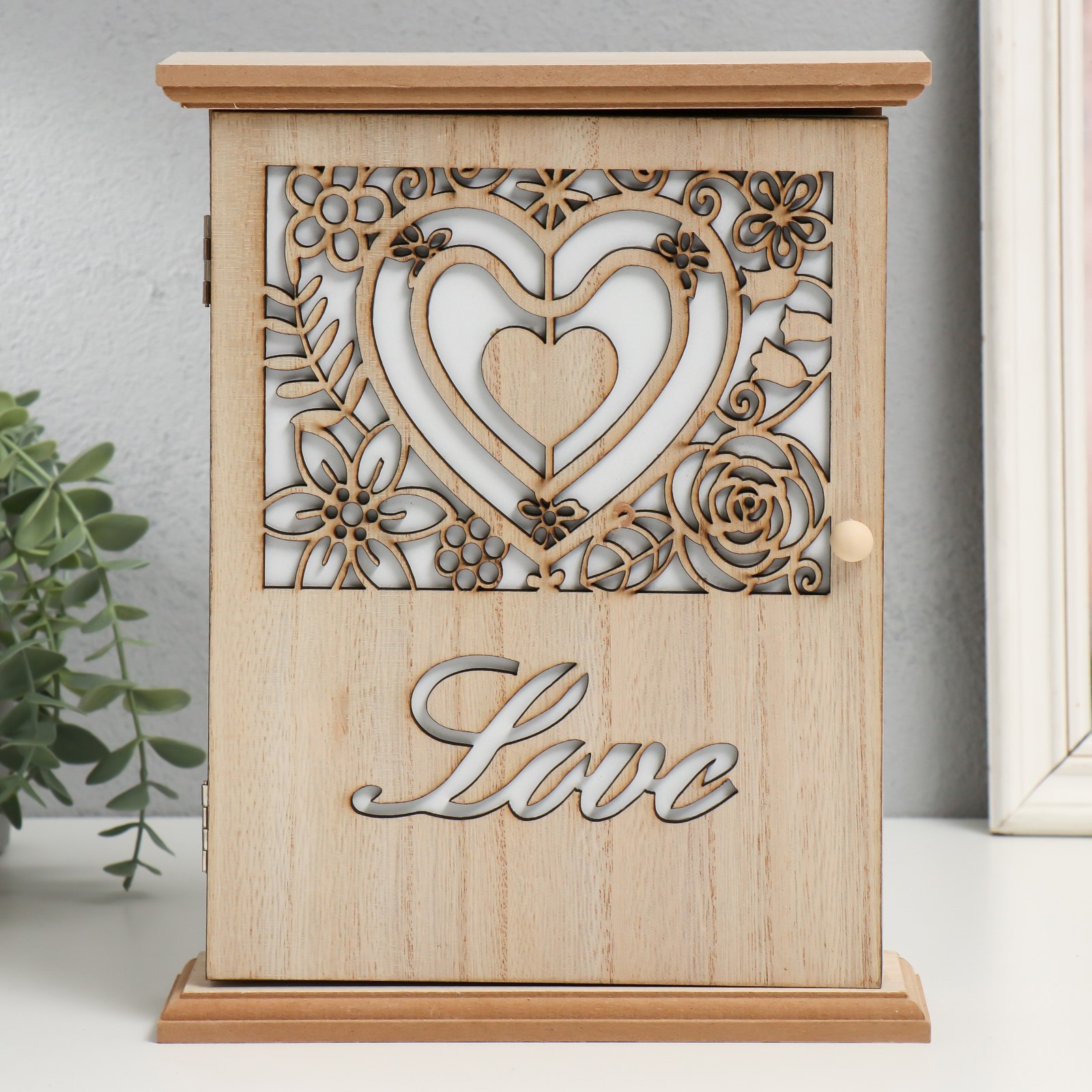 9930286 Ключница дерево 6 крючков Сердце в цветах 26,5х20,8х6,3 см