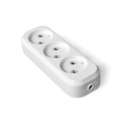 Е203 Колодка UNIVersal 3 гн. б-з AБС-пластик (еврослот)