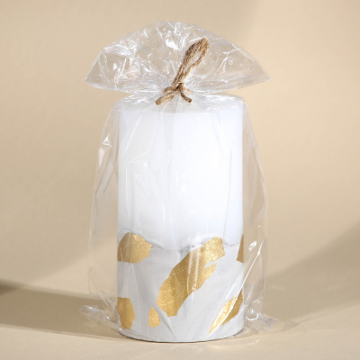 Свеча интерьерная белая с бетоном поталь, 13 х 7 см